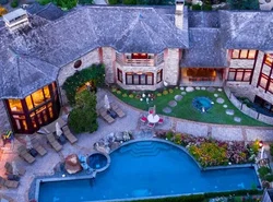 East Hampton Art House Bed and Breakfast