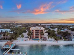 Hutchinson Island Hotel