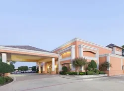 Days Inn by Wyndham Irving Grapevine DFW Airport North