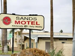 Sands Motel by Ontario Airport & Toyota Arena
