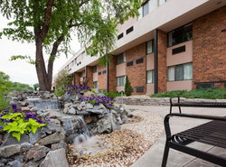 Holiday Inn & Suites St. Cloud, an IHG Hotel