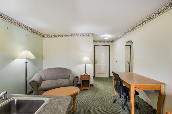 Americas Best Value Inn & Suites Three Rivers - thumb 4