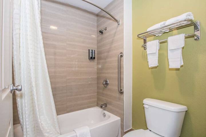 Americas Best Value Inn Ft. Worth - thumb 7