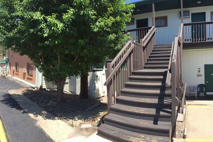 Dakota Cowboy Inn - thumb 5