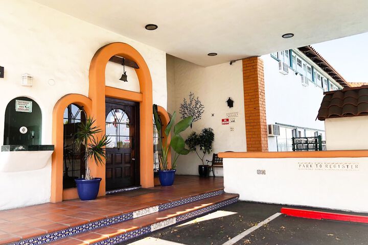 Americas Best Value Inn Loma Lodge - thumb 7