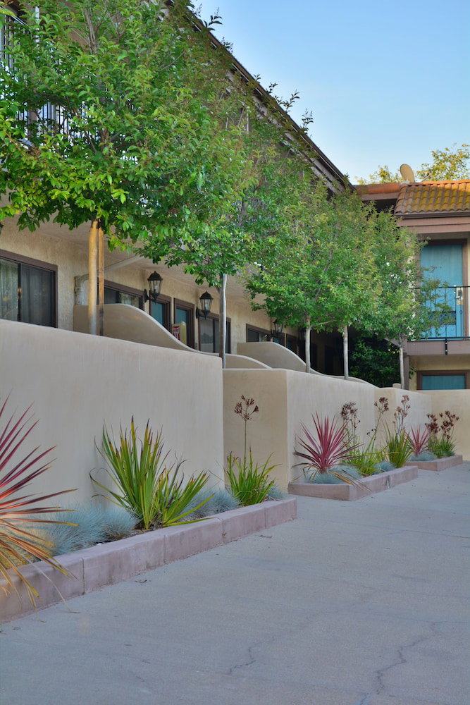 Casa Ojai Inn - thumb 2