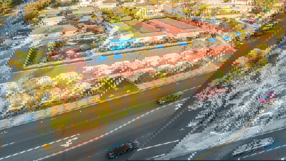 Laguna Brisas - A Beach Hotel - thumb 3