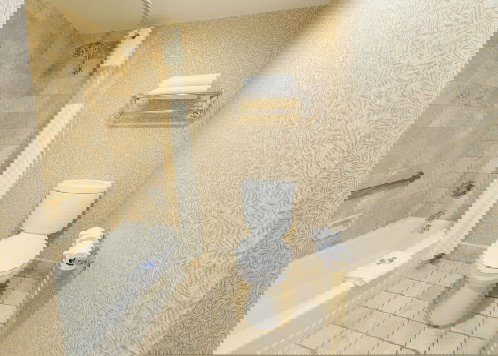 Laguna Brisas - A Beach Hotel - thumb 6