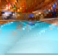 AmericInn by Wyndham Charlevoix - Accommodation Michigan