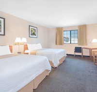 Days Inn by Wyndham West Rapid City - Accommodation Michigan