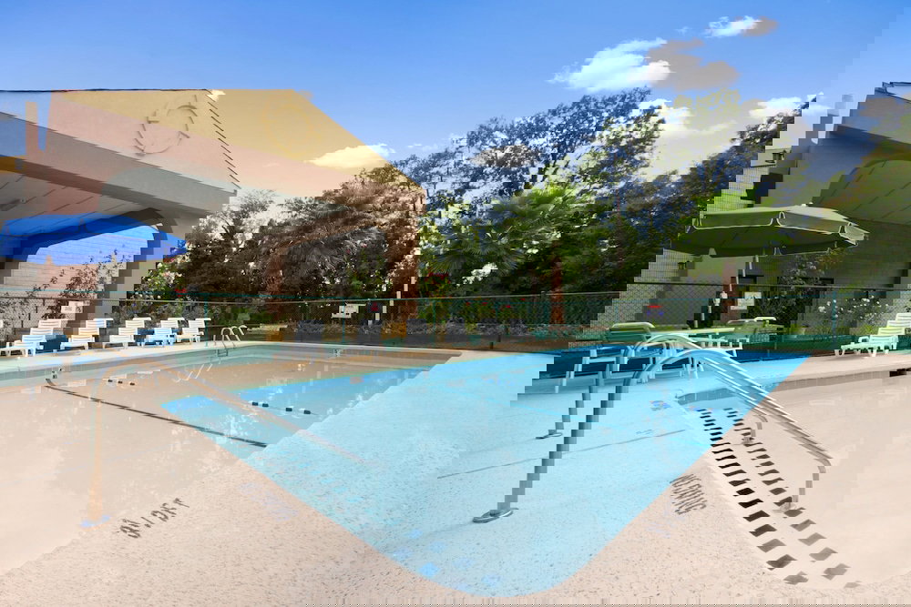 Days Inn By Wyndham Raleigh Midtown - thumb 1