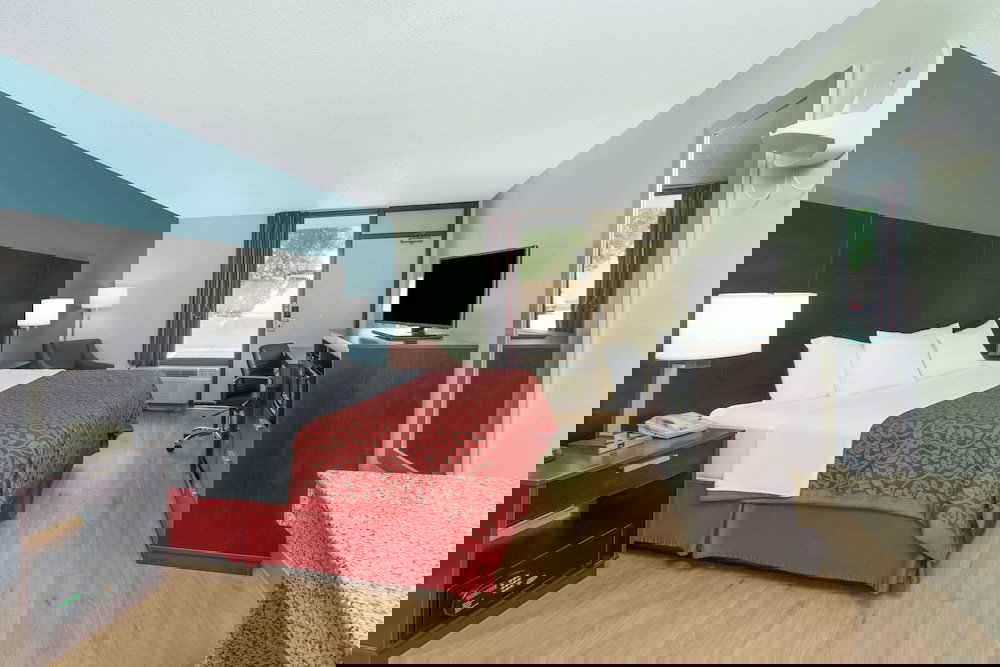 Days Inn By Wyndham Raleigh Midtown - thumb 4