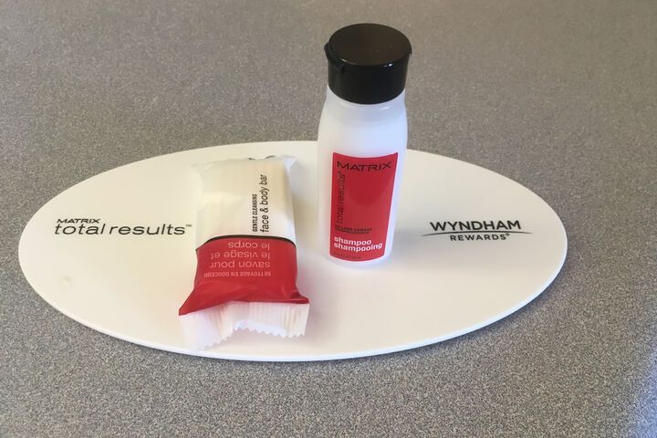 Howard Johnson By Wyndham Bakersfield - thumb 3