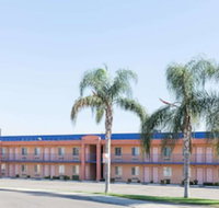 Howard Johnson by Wyndham Bakersfield - Accommodation Michigan