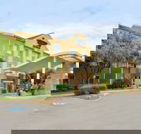 Fairfield Inn  Suites By Marriott Beaumont - Accommodation Michigan