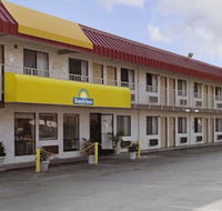 Days Inn by Wyndham Fresno South - Accommodation Michigan