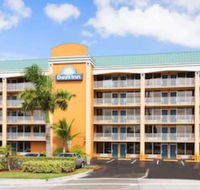 Days Inn by Wyndham Fort Lauderdale-Oakland Park Airport N - Accommodation Michigan