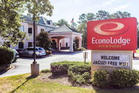 Econo Lodge Inn  Suites