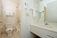 Americas Best Value Inn  Suites Overland Park