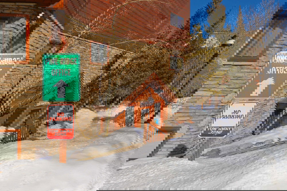 Pine Ridge Condominiums - thumb 6