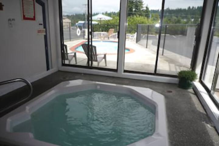 Bellingham Lodge - thumb 0