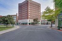 Jefferson Clinton Suites