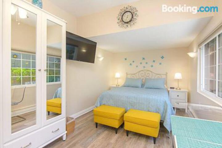 Chula Vista Studio Retreat - thumb 3