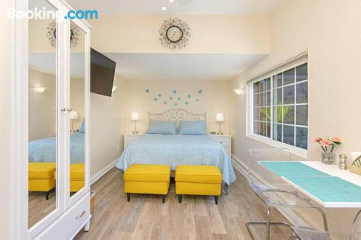 Chula Vista Studio Retreat - thumb 2