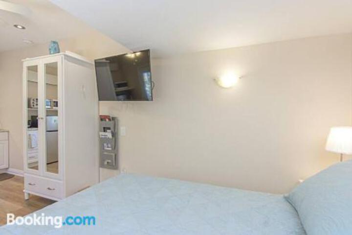 Chula Vista Studio Retreat - thumb 6