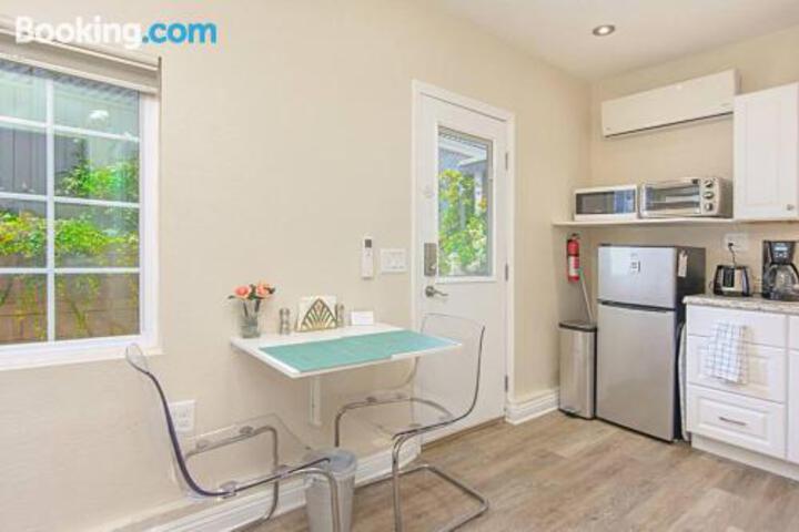 Chula Vista Studio Retreat - thumb 5