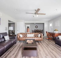 Family Home  Comfort 2 Min to Ark 3 bdrm - Accommodation Michigan