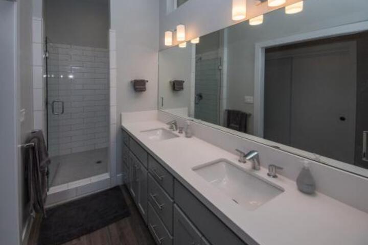 Aerial Ascent Yosemite - thumb 6