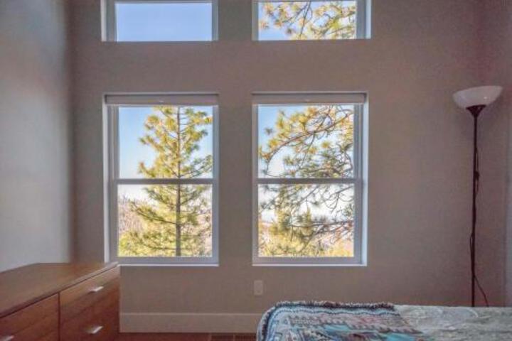 Aerial Ascent Yosemite - thumb 1