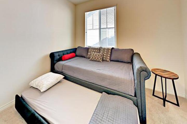 Surfbird Townhome Townhouse - thumb 1