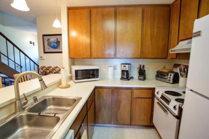 Stellers Jay Lake View Condo Condo - thumb 1