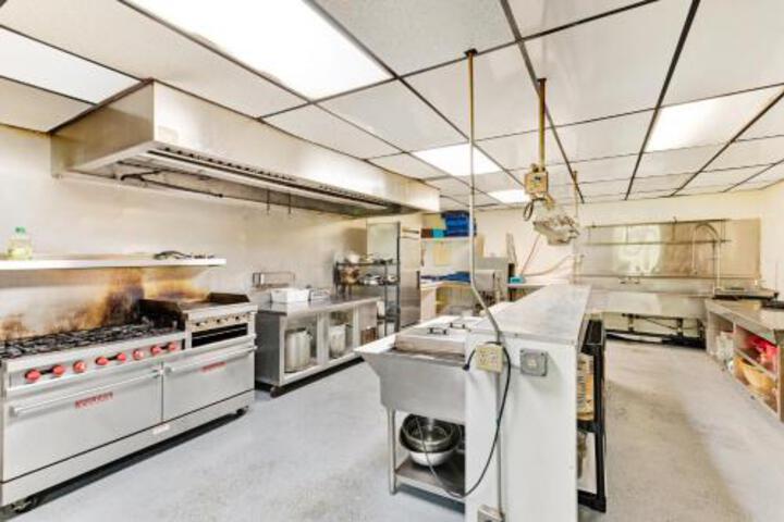 Bear Lodge - thumb 6