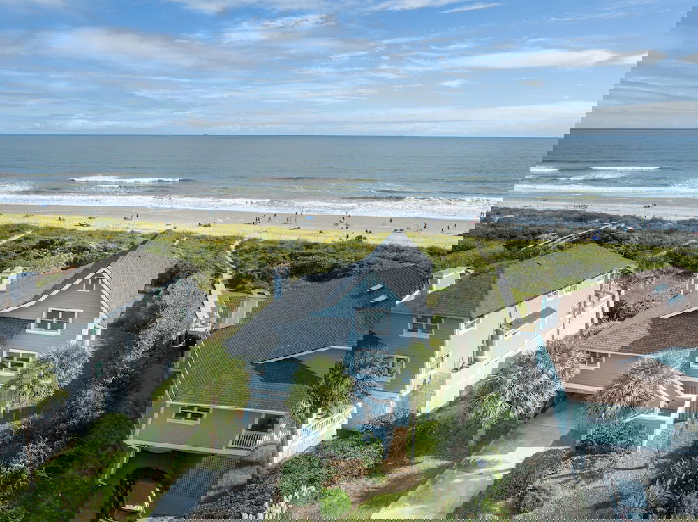 New Listing! The Nut House W/ Oceanfront Porch 4 Bedroom Home - thumb 1