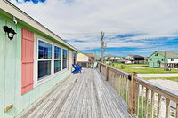 New Listing Beachside Retreat Walk To Waves Home