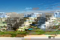 Chic High rise W / Gulf Views Pool  Hot Tub 2 Bedroom Condo