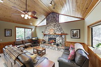 New Listing Wooded Decks  Sledding Hill 4 Bedroom Home