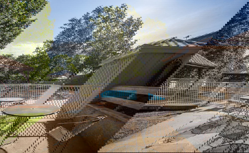 The Cozy Nest 2 Bedroom Condo By Redawning - thumb 2