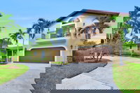 Fairlawn Court Pool Home