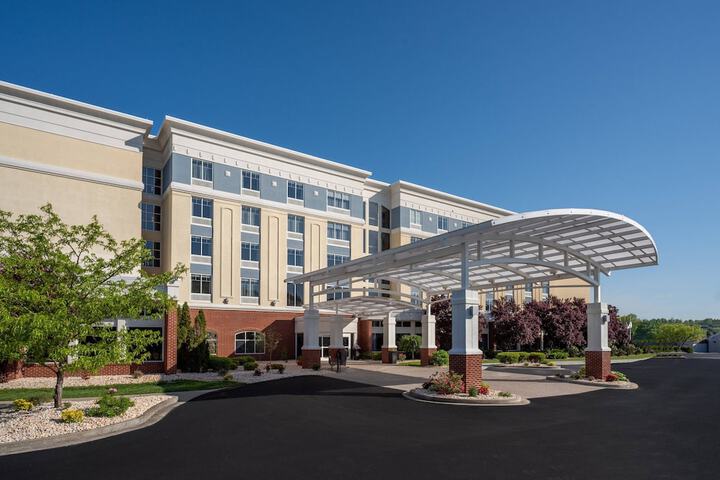 Delta Hotels By Marriott Huntington Mall - thumb 1