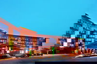 Holiday Inn Chicago Nw Crystal Lk Conv Ctr an IHG Hotel