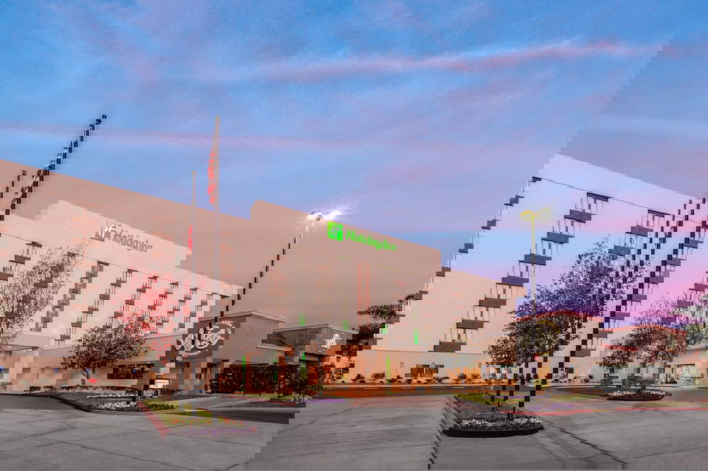 Holiday Inn La Mirada, An IHG Hotel - thumb 1