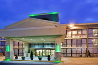 SureStay Plus Hotel by Best Western Kansas City Northeast