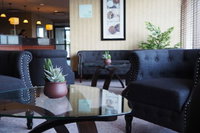 Riverside Plaza Hotel