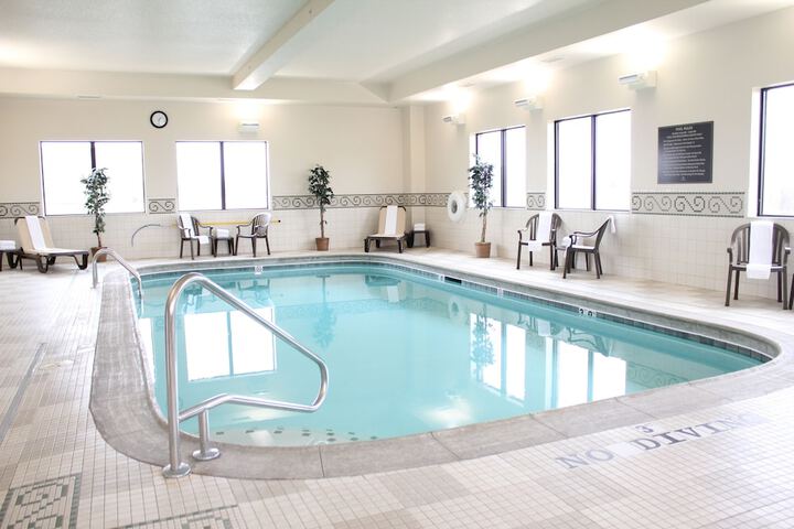 Hampton Inn & Suites Addison - thumb 3