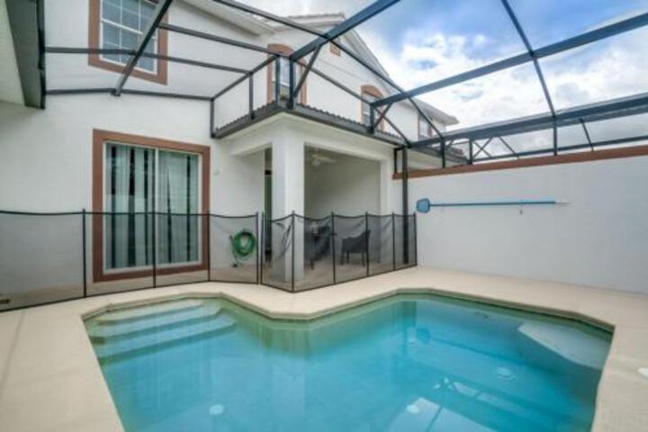 1556PLUNKER Townhouse - thumb 5