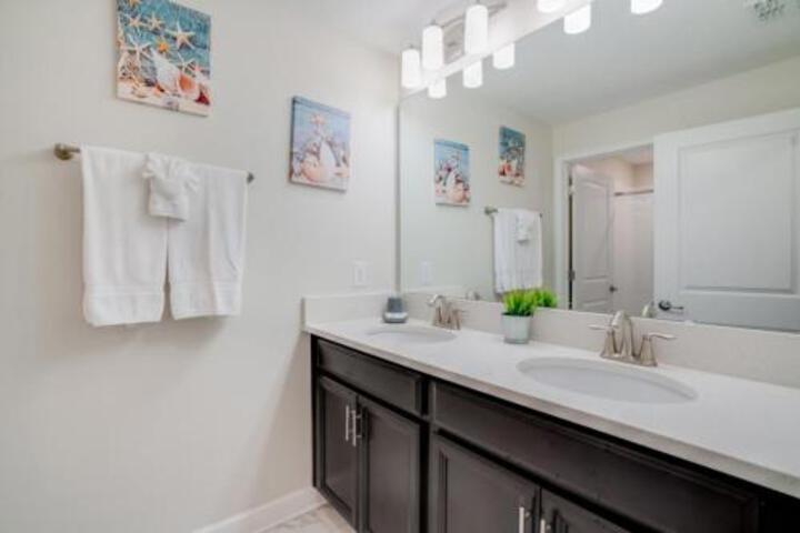 1556PLUNKER Townhouse - thumb 2